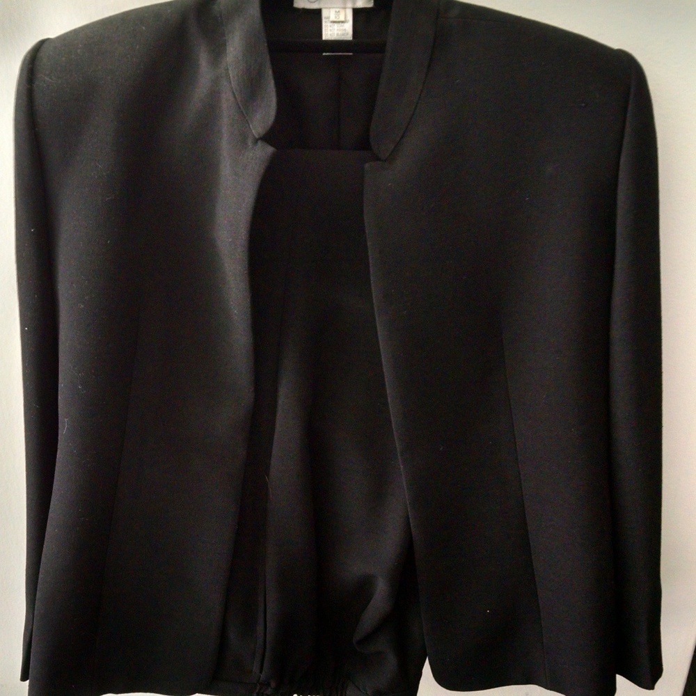 Black Blazer and matching pant suit. size Medium